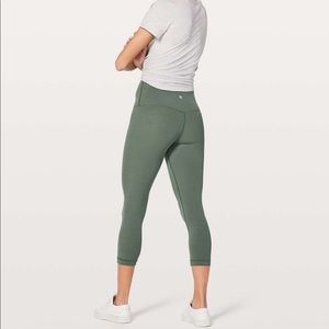 Lululemon Align Crop 21